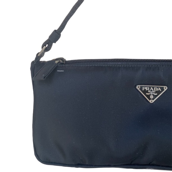 |SOLD| Authentic Prada Nylon Tessuto Sport MV633 Hobo Bag - Picture 11 of 16